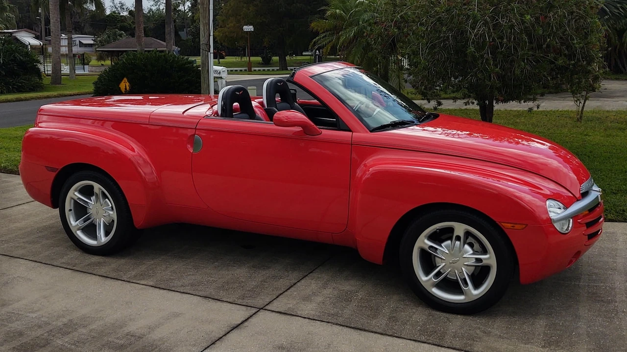2003 Chevrolet SSR - Image 7 of 7