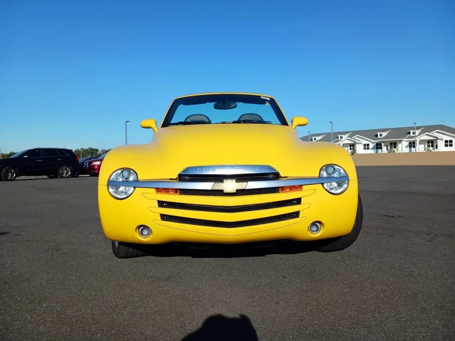 2003 Chevrolet SSR - Image 10 of 12