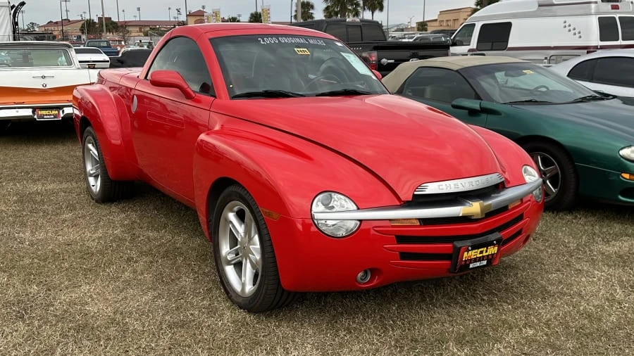 2003 Chevrolet SSR - Image 3 of 6
