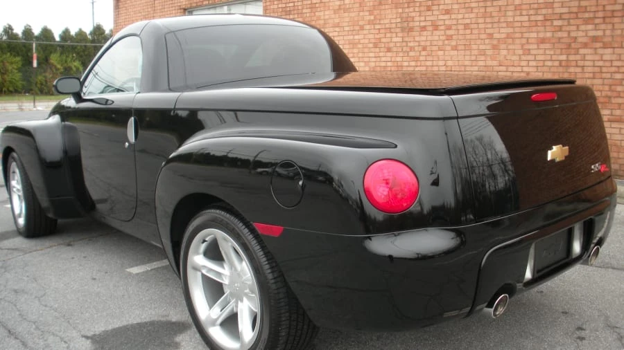 2003 Chevrolet SSR - Image 3 of 8