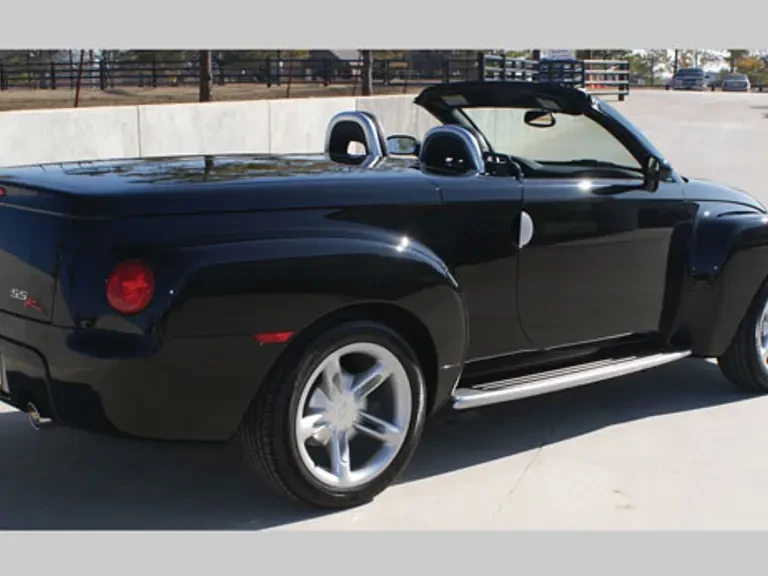 2003 Chevrolet SSR - Image 3 of 20