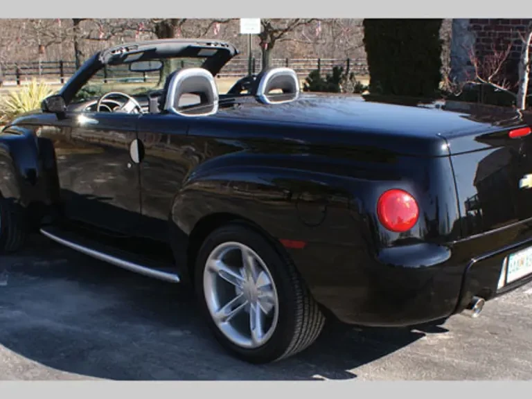 2003 Chevrolet SSR - Image 16 of 20