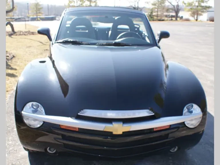 2003 Chevrolet SSR - Image 18 of 20