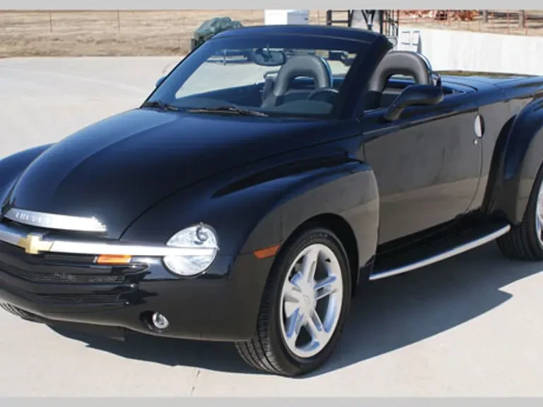 2003 Chevrolet SSR - Image 2 of 20