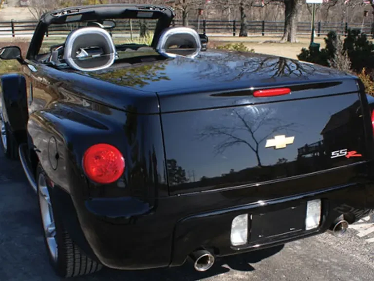 2003 Chevrolet SSR - Image 19 of 20