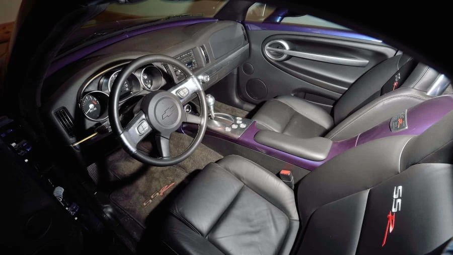 2003 Chevrolet SSR - Image 4 of 12