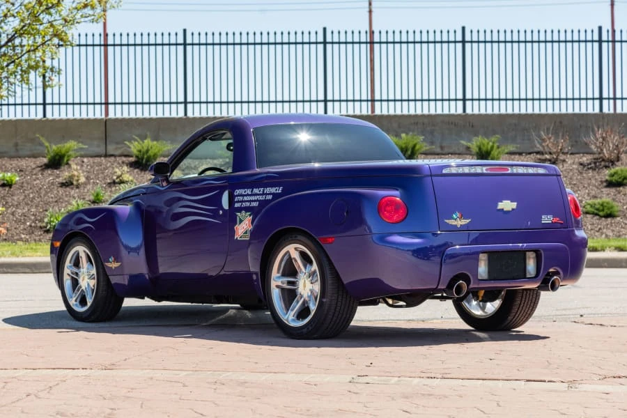 2003 Chevrolet SSR - Image 13 of 31