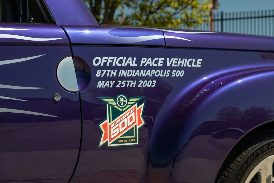 2003 Chevrolet SSR - Image 10 of 31