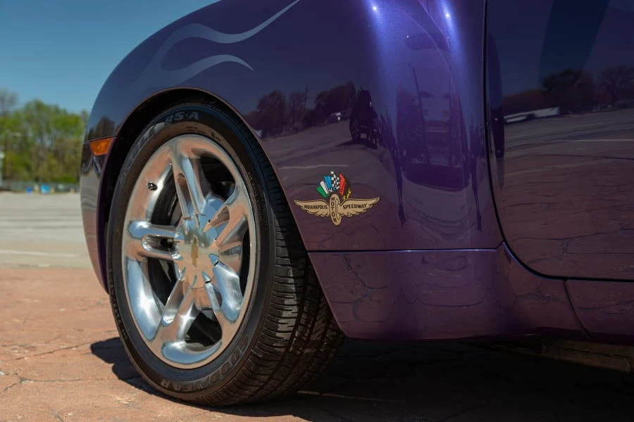 2003 Chevrolet SSR - Image 9 of 31