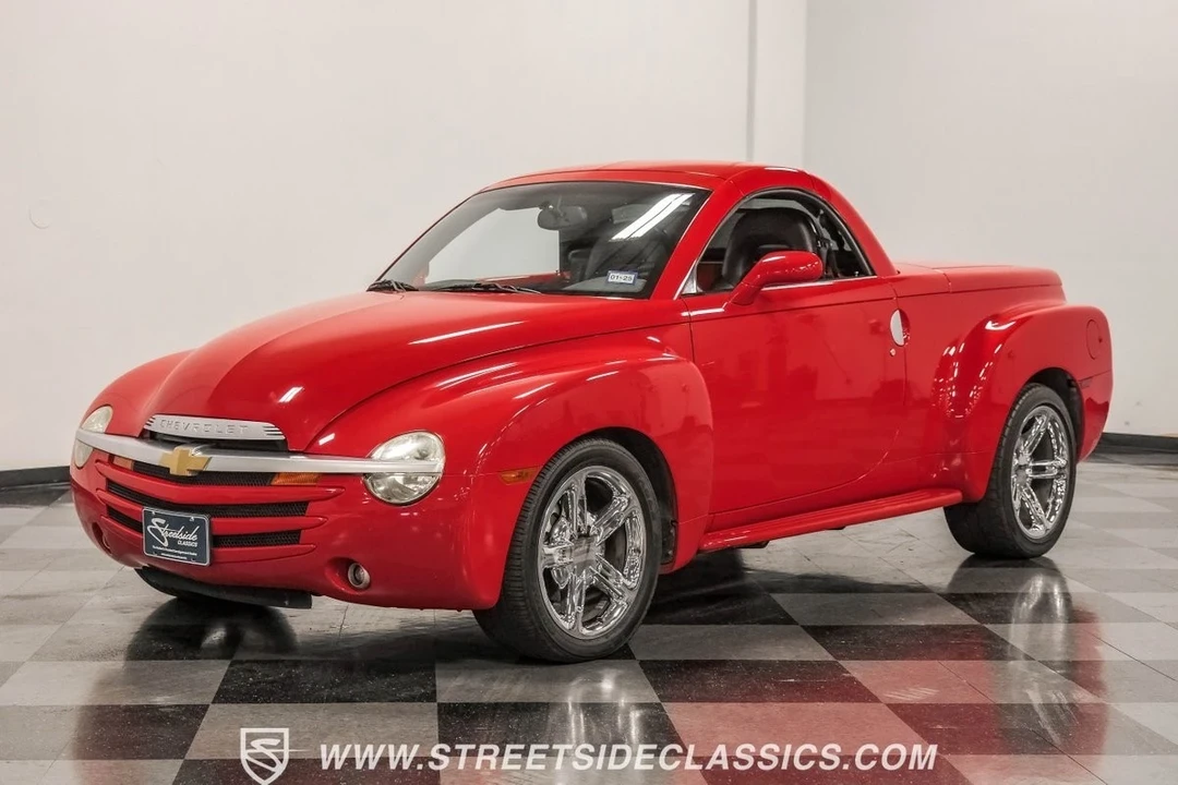 2003 Chevrolet SSR - Image 6 of 12