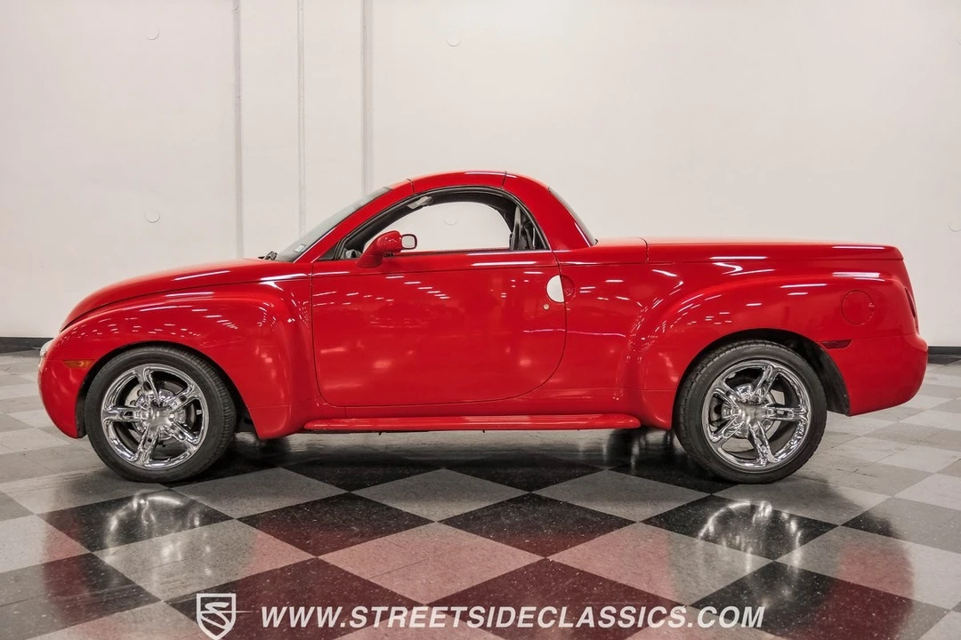 2003 Chevrolet SSR - Image 6 of 12