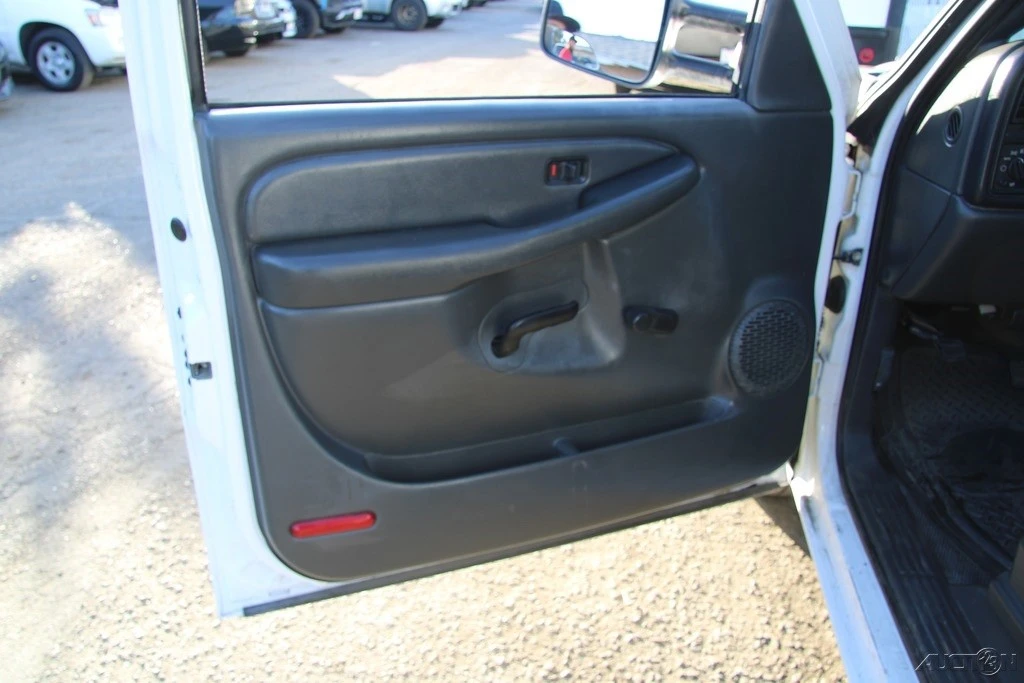 2003 Chevrolet Silverado 1st Gen - Image 12 of 21