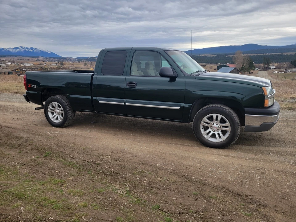2003 Chevrolet Silverado 1st Gen - Image 2 of 21