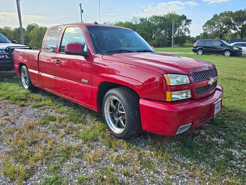 2003 Chevrolet Silverado 1500 SS Pickup 4D 6 1/2 ft