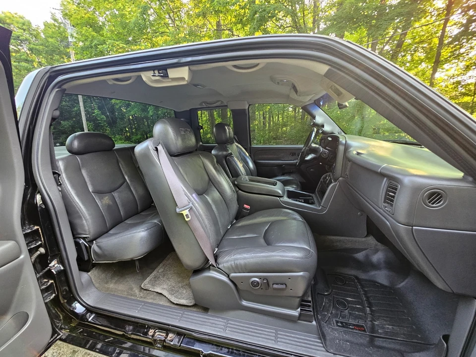 2003 Chevrolet Silverado 1st Gen - Image 6 of 13