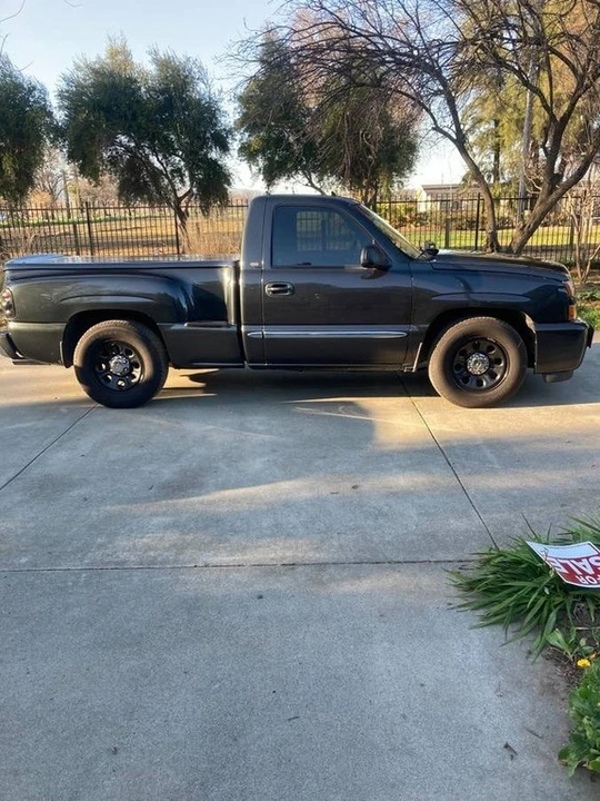 2003 Chevrolet Silverado 1st Gen - Image 2 of 10