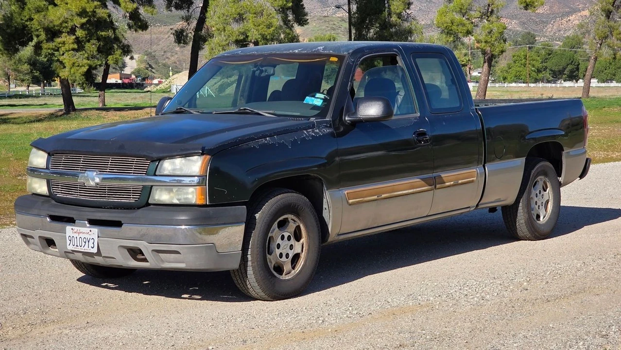 2003 Chevrolet Silverado 1st Gen - Image 2 of 12
