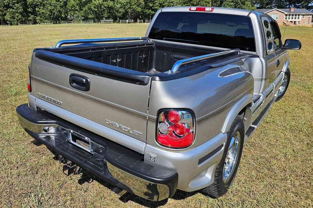 2003 Chevrolet Silverado 2nd Gen - Image 4 of 31