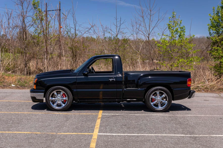 2003 Chevrolet Silverado 1st Gen - Image 2 of 27