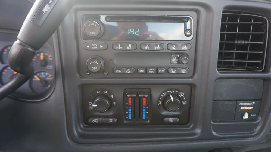 2003 Chevrolet Silverado 1st Gen - Image 4 of 10