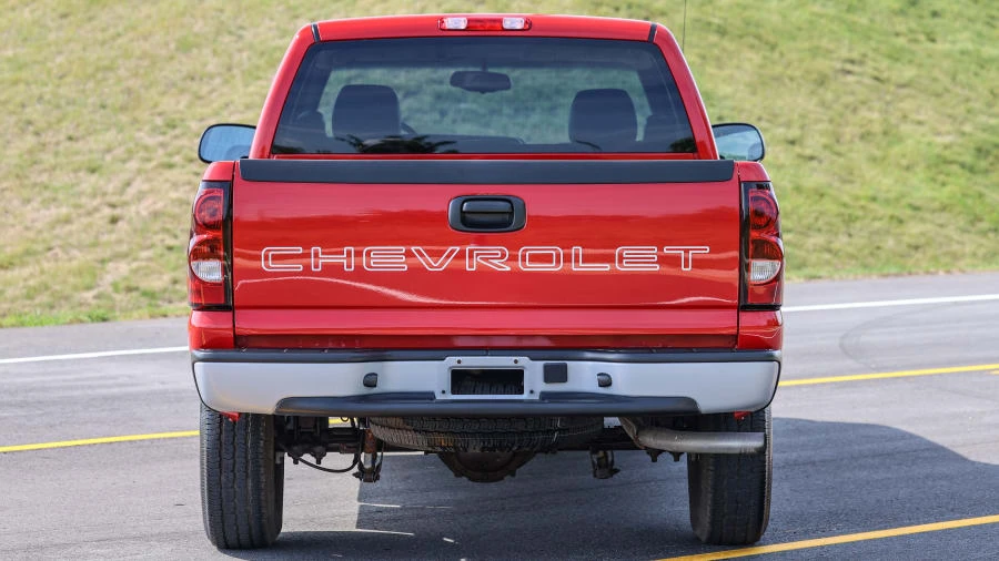 2003 Chevrolet Silverado 1st Gen - Image 4 of 31