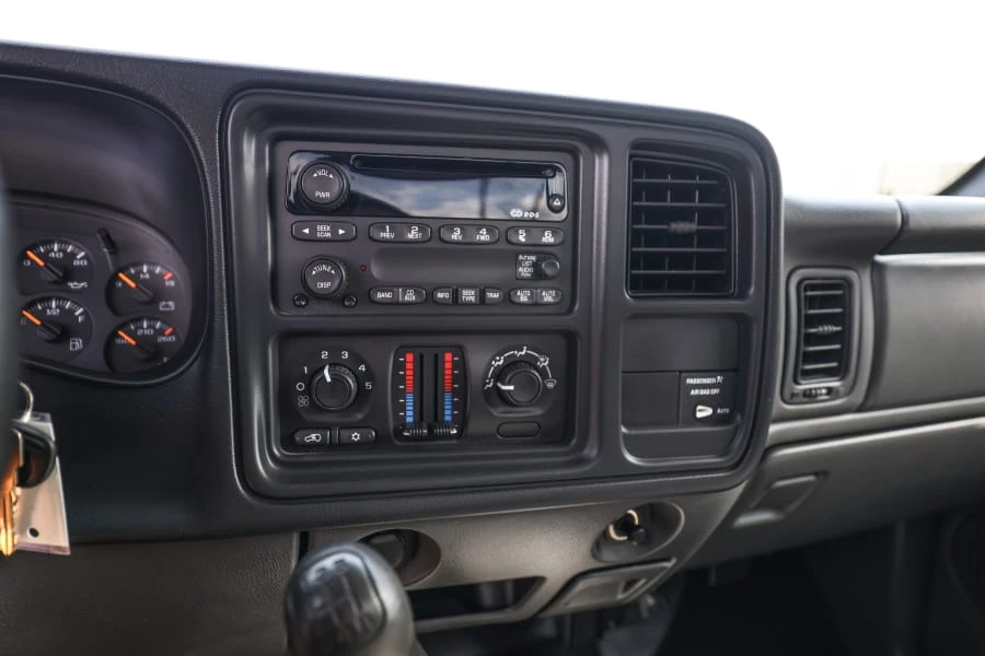 2003 Chevrolet Silverado 1st Gen - Image 24 of 31