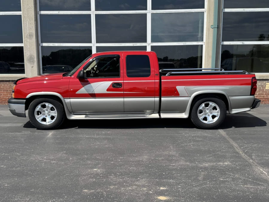 2003 Chevrolet Silverado 1st Gen - Image 2 of 14