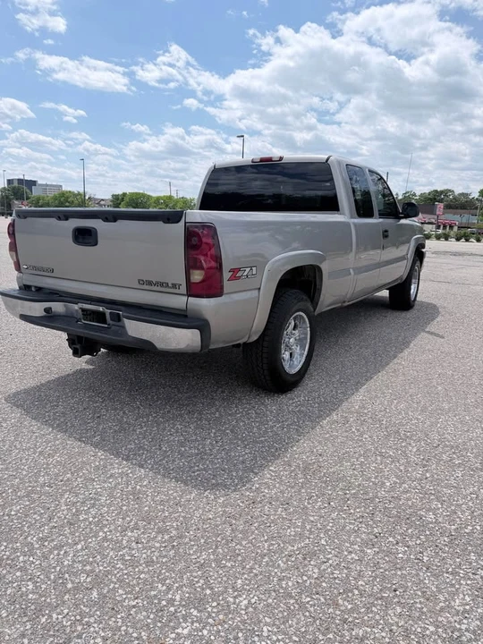 2003 Chevrolet Silverado 1st Gen - Image 2 of 10