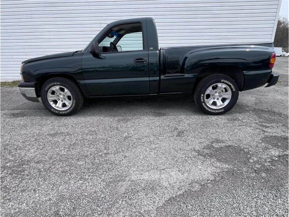 2003 Chevrolet Silverado 1st Gen - Image 2 of 20