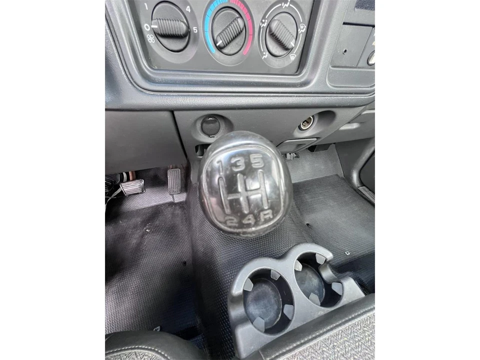 2003 Chevrolet Silverado 1st Gen - Image 15 of 20