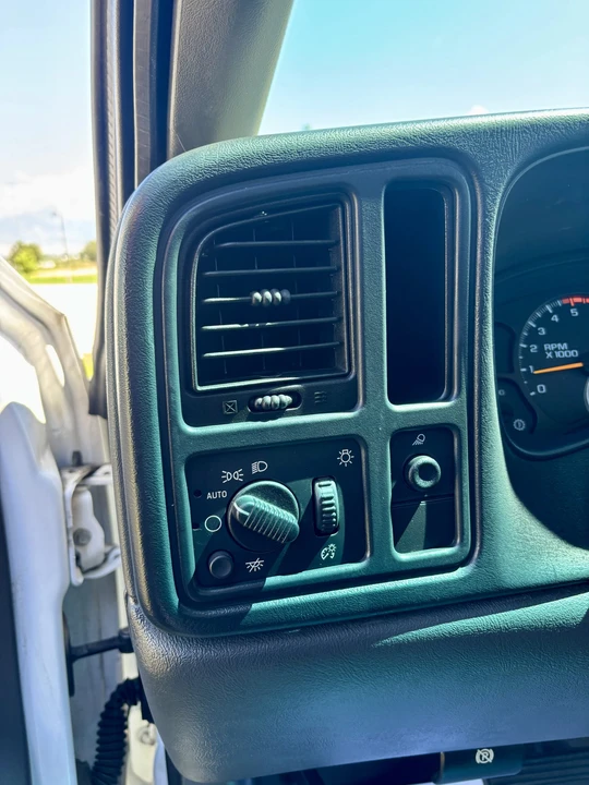 2003 Chevrolet Silverado 1st Gen - Image 19 of 22