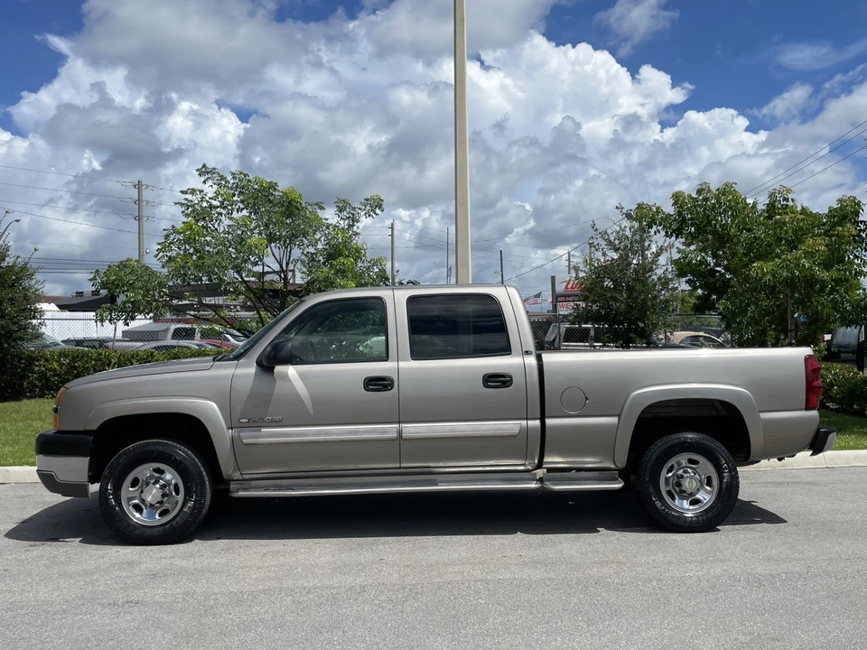 2003 Chevrolet Silverado Heavy Duty 1st Gen - Image 5 of 31