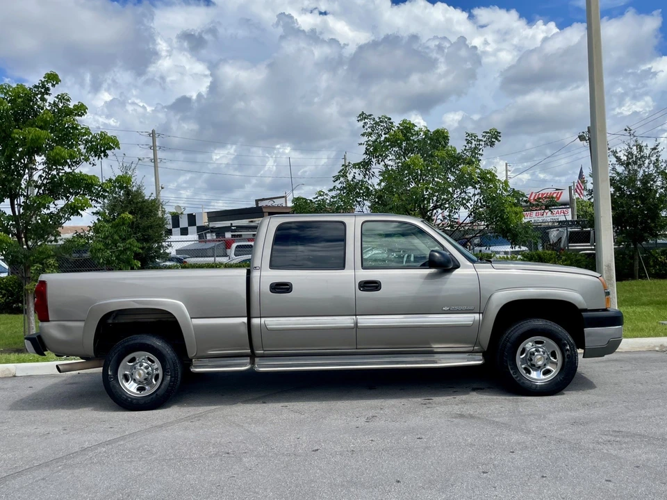 2003 Chevrolet Silverado Heavy Duty 1st Gen - Image 4 of 31