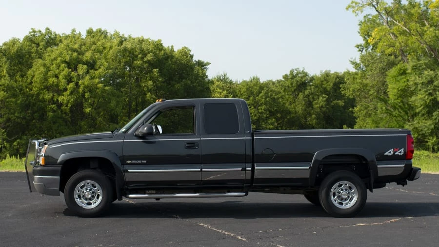2003 Chevrolet Silverado 1st Gen - Image 2 of 13