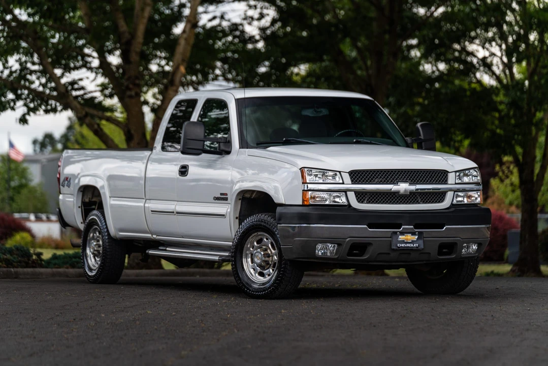 2003 Chevrolet Silverado Heavy Duty 1st Gen - Image 2 of 31