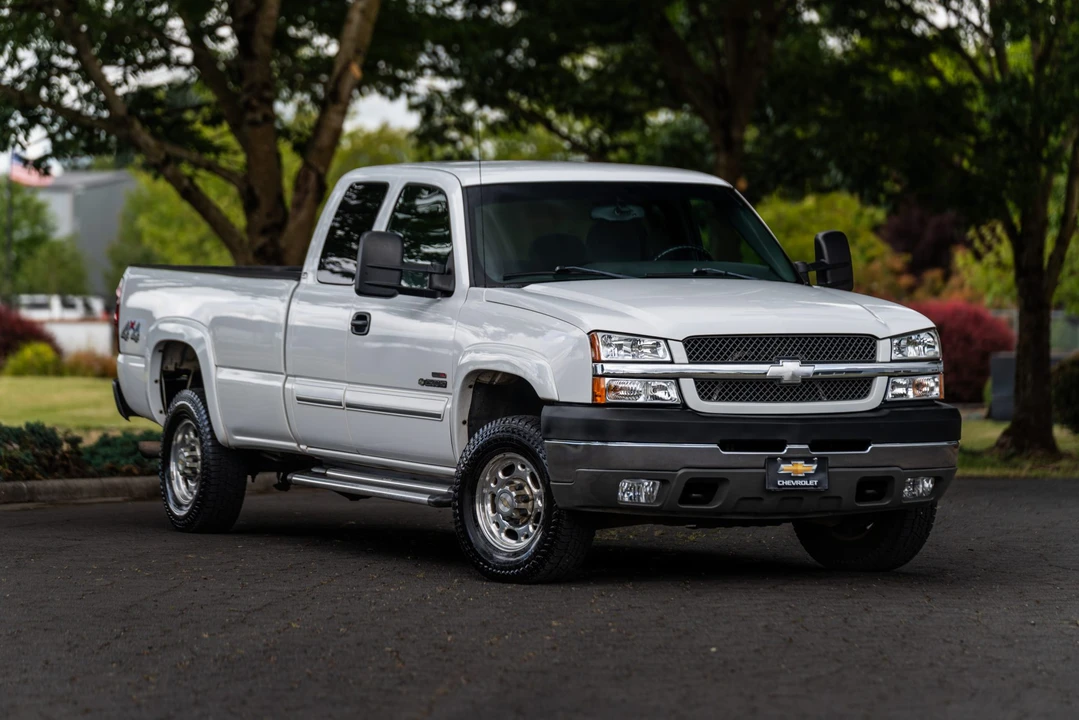 2003 Chevrolet Silverado Heavy Duty 1st Gen - Image 3 of 31