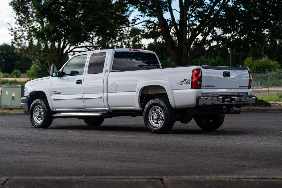 2003 Chevrolet Silverado Heavy Duty 1st Gen - Image 18 of 31