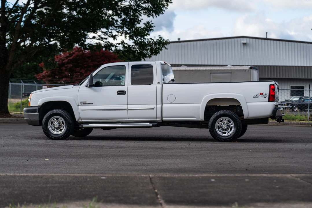 2003 Chevrolet Silverado Heavy Duty 1st Gen - Image 15 of 31