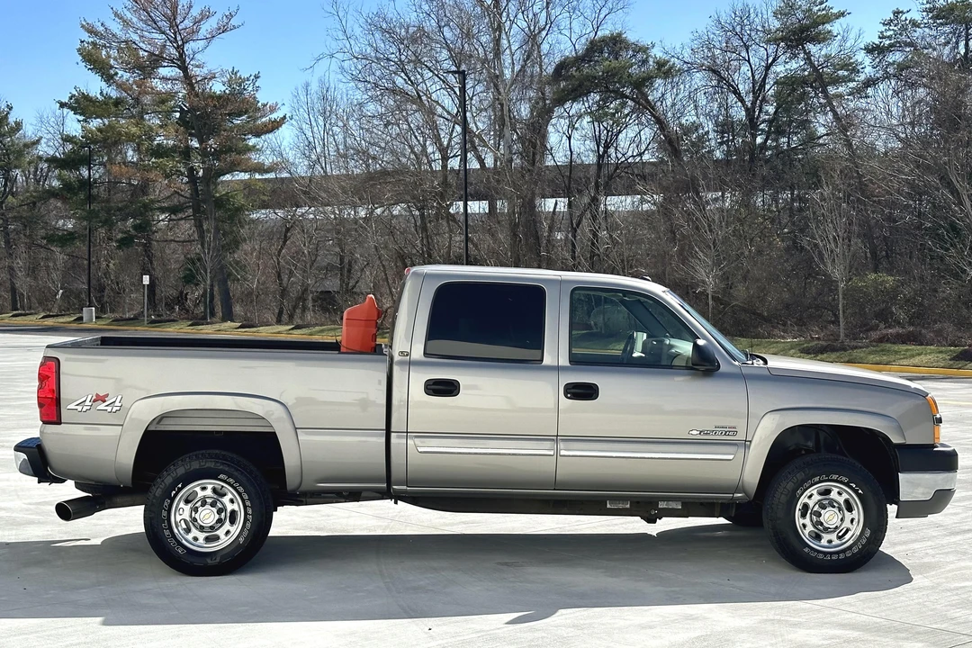 2003 Chevrolet Silverado Heavy Duty 1st Gen - Image 3 of 31