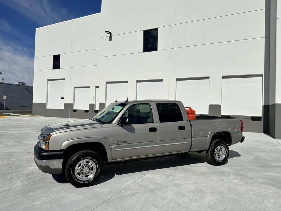 2003 Chevrolet Silverado Heavy Duty 1st Gen - Image 9 of 31