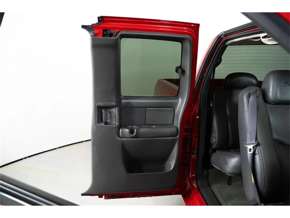 2003 Chevrolet Silverado 1st Gen - Image 19 of 31