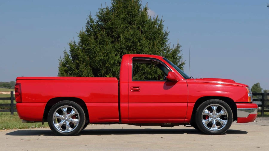 2003 Chevrolet Silverado 1st Gen - Image 2 of 12