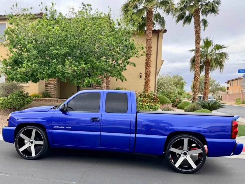 2003 Chevrolet SS - Image 2 of 10
