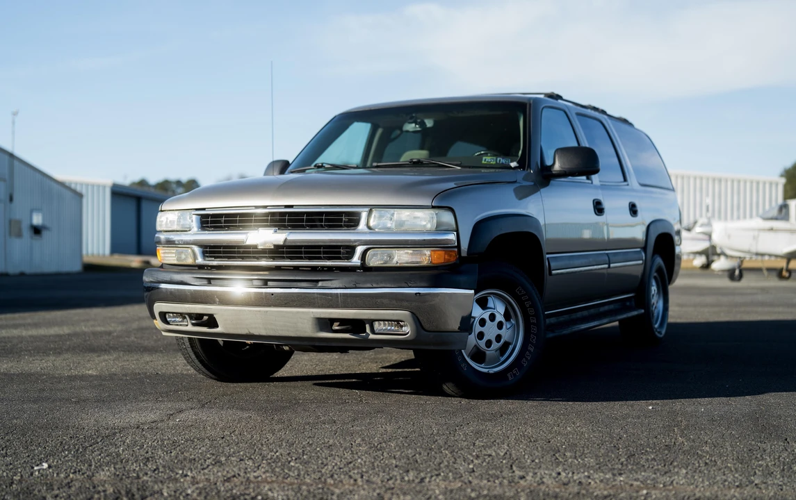 2003 Chevrolet Suburban 9th Gen - Image 7 of 31