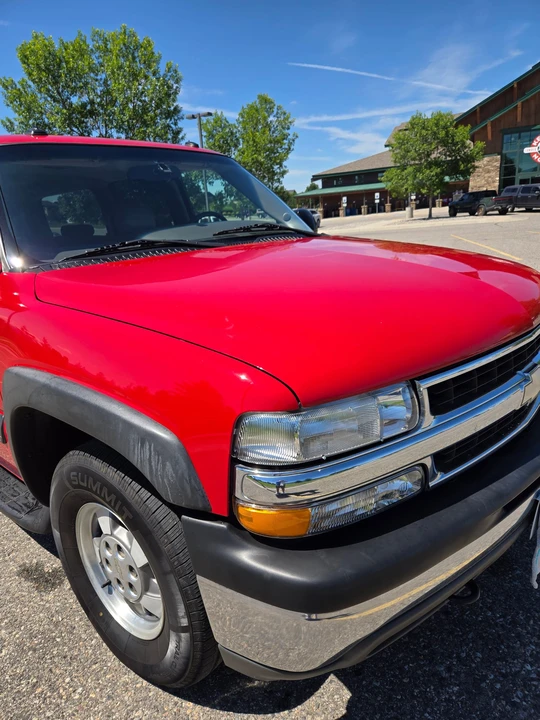 2003 Chevrolet Suburban 9th Gen - Image 19 of 31