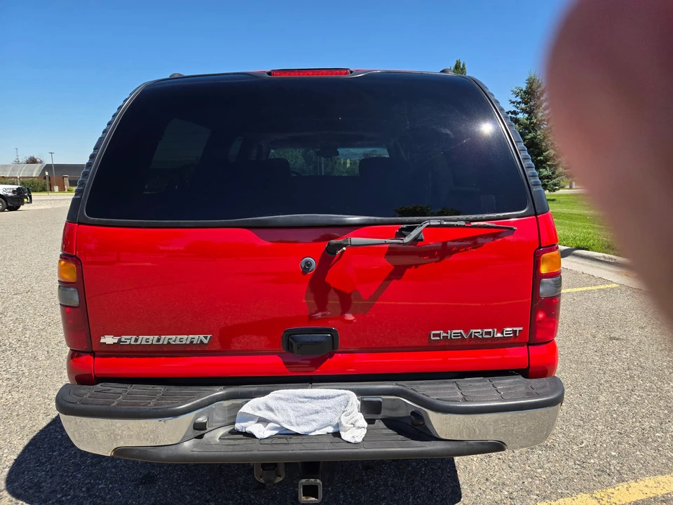 2003 Chevrolet Suburban 9th Gen - Image 8 of 31