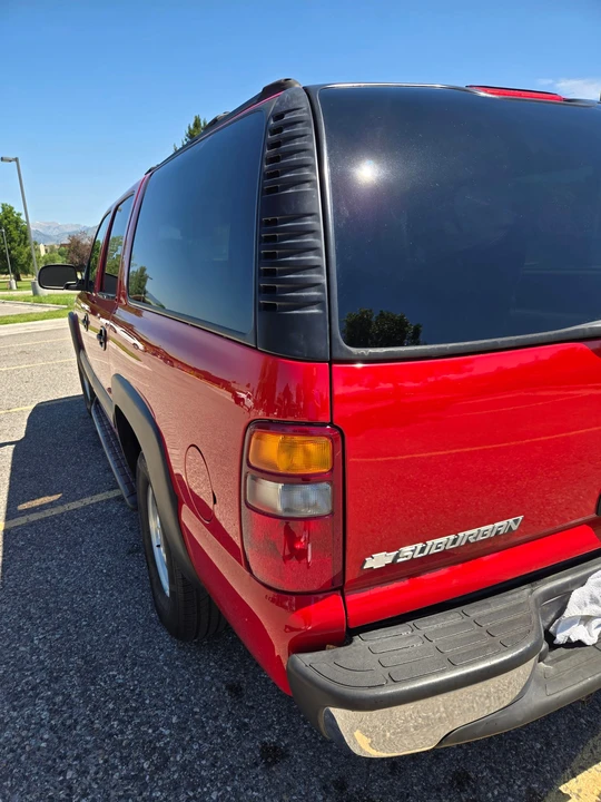 2003 Chevrolet Suburban 9th Gen - Image 27 of 31