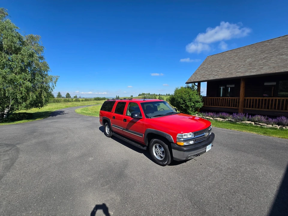 2003 Chevrolet Suburban 9th Gen - Image 14 of 31