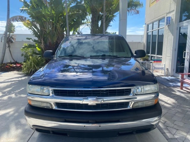 2003 Chevrolet Suburban 9th Gen - Image 3 of 21