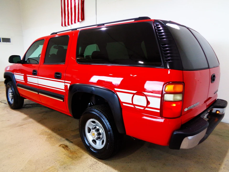 2003 Chevrolet Suburban 9th Gen - Image 3 of 21
